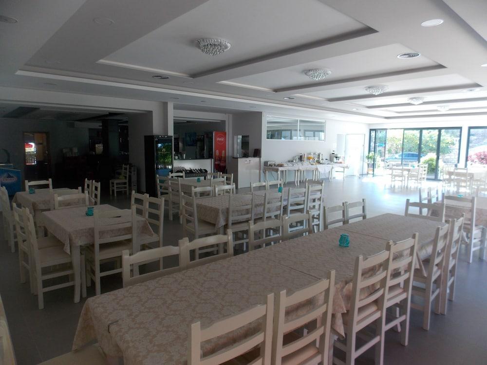 Mucobega Hotel Саранда Екстер'єр фото