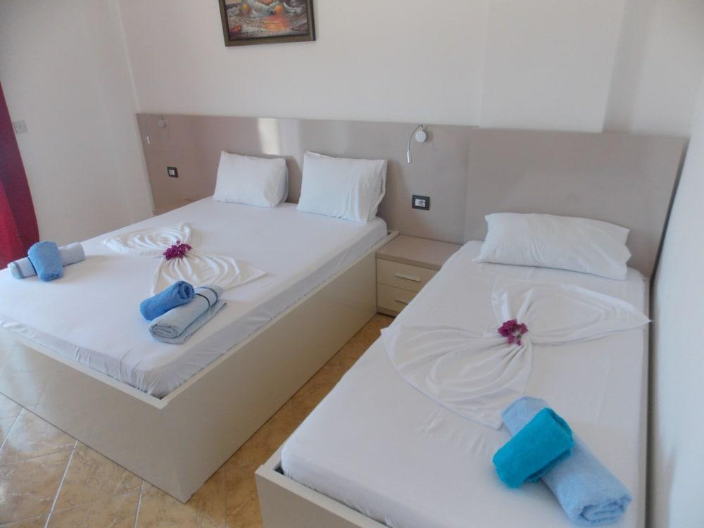 Mucobega Hotel Саранда Екстер'єр фото