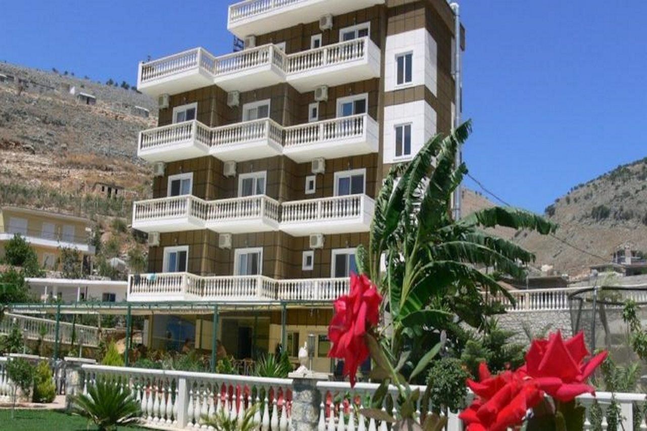Mucobega Hotel Саранда Екстер'єр фото